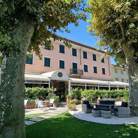 Ristorante Albergo Corona Novi Ligure Buitenkant foto