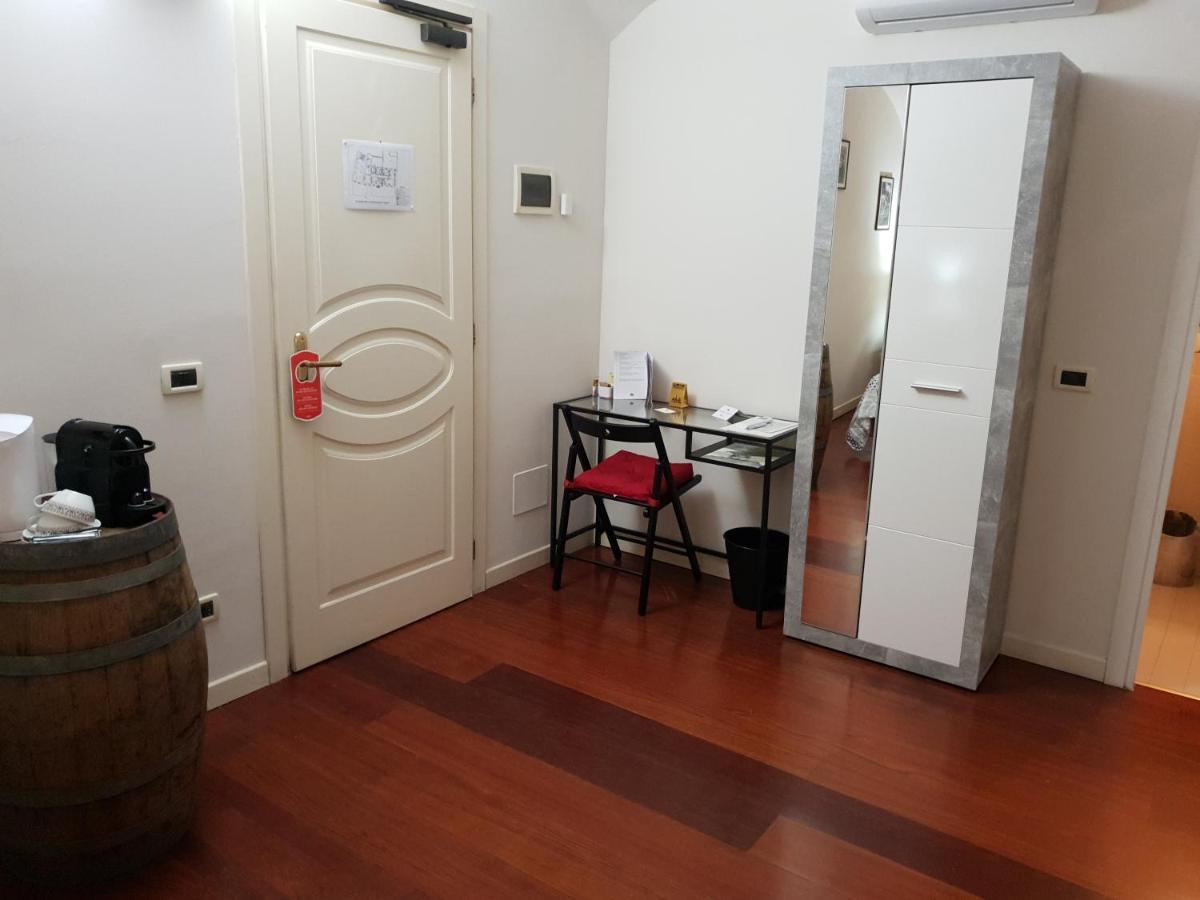 Ristorante Albergo Corona Novi Ligure Buitenkant foto